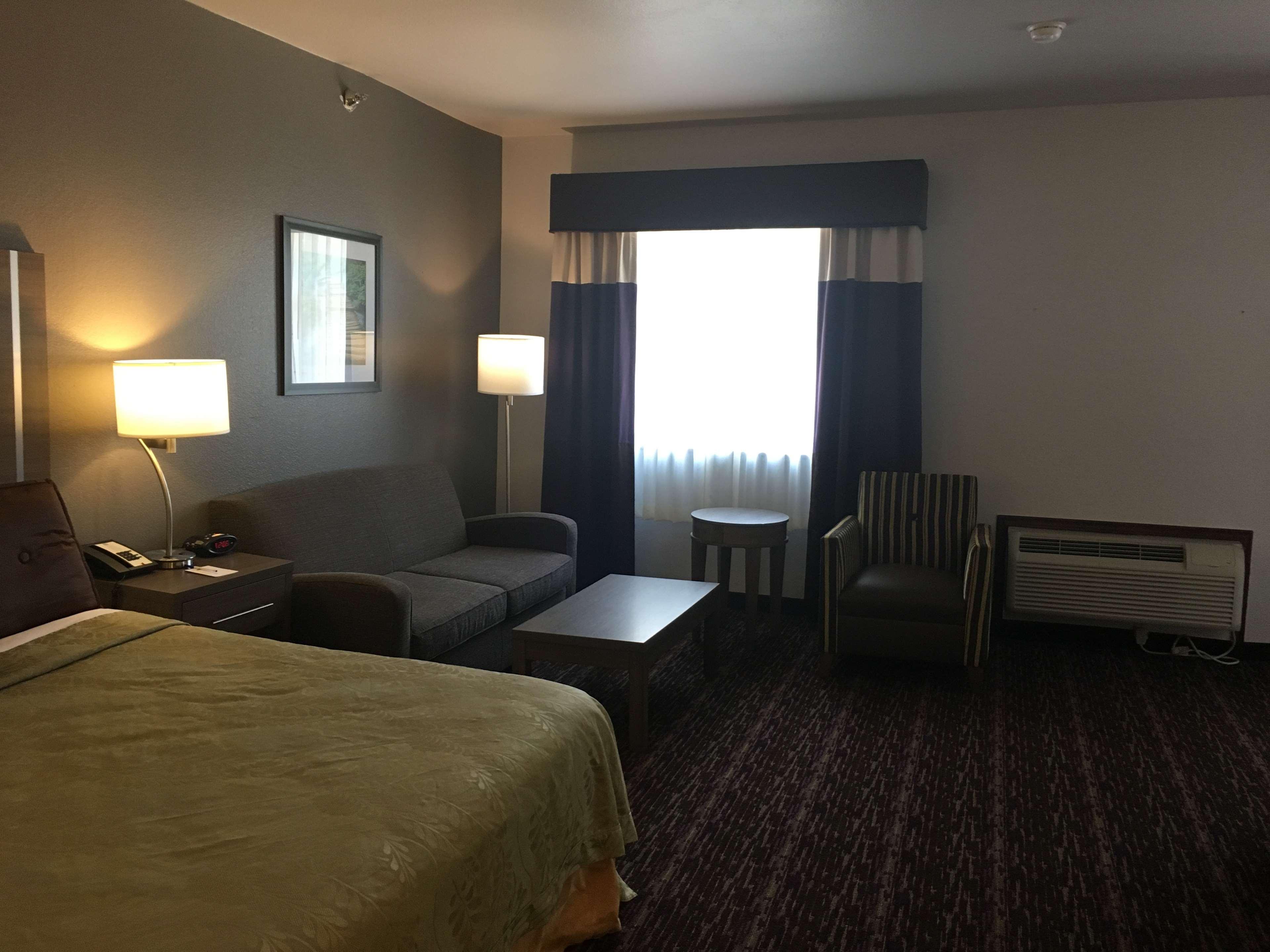 Surestay Plus By Best Western ادمون المظهر الخارجي الصورة