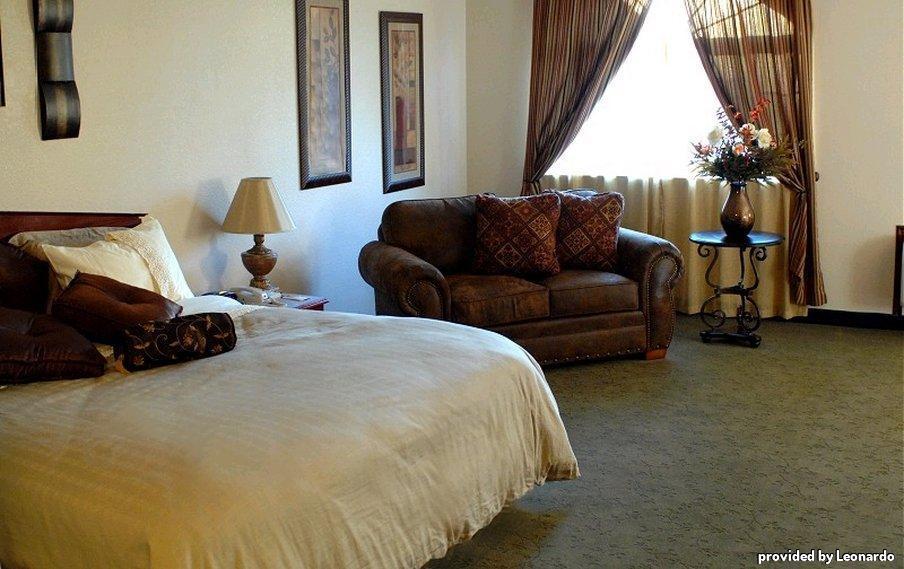 Surestay Plus By Best Western ادمون الغرفة الصورة