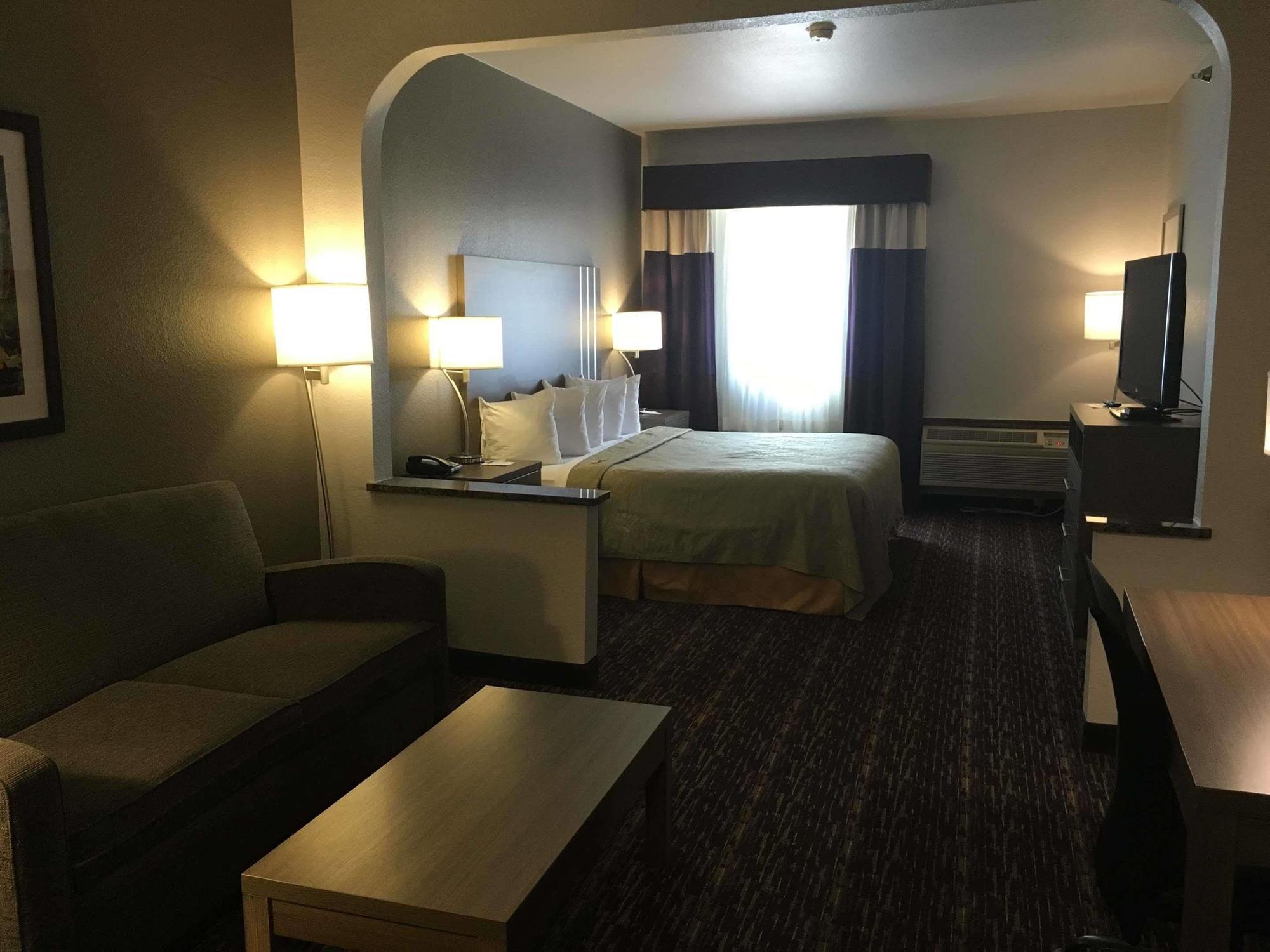 Surestay Plus By Best Western ادمون المظهر الخارجي الصورة